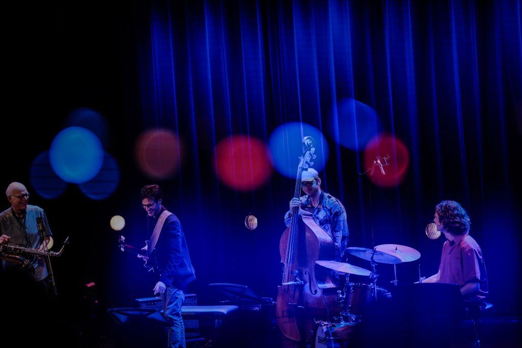 Michael Moore & Universe Quartet